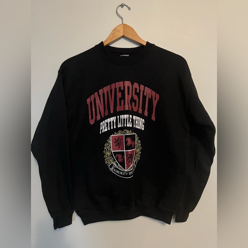 PrettyLittleThing University Crew Neck